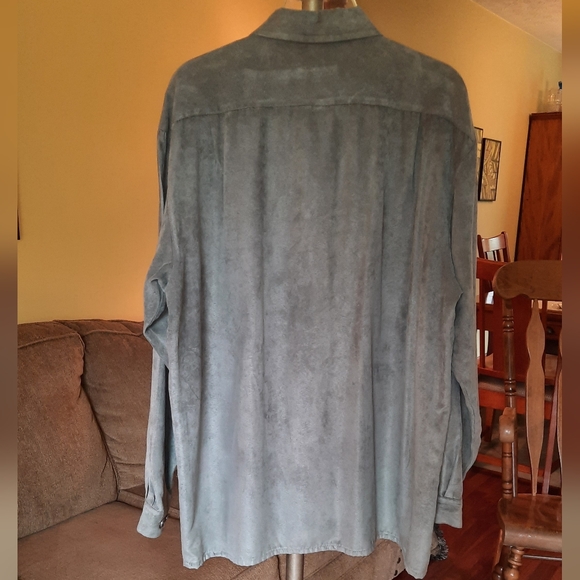 Men's Pronti Collection by Phita Gray Micro Suede Shirt - Picture 3 of 3